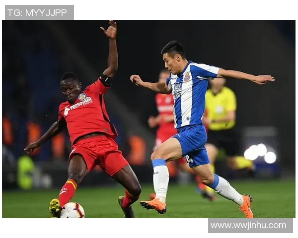 佩斯卡拉对阵罗马精彩比赛录像回放及精彩瞬间分析