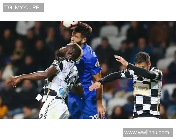 埃斯托里尔与费雷拉激战在即谁能在这场对决中笑到最后