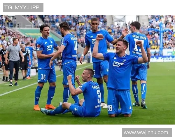 乌得勒支主场迎战海牙争夺联赛关键三分之战