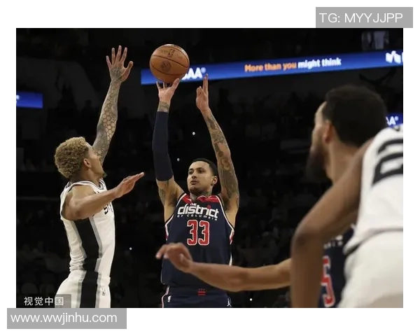 尼克斯与奇才激战正酣球迷期待精彩对决与绝妙表现